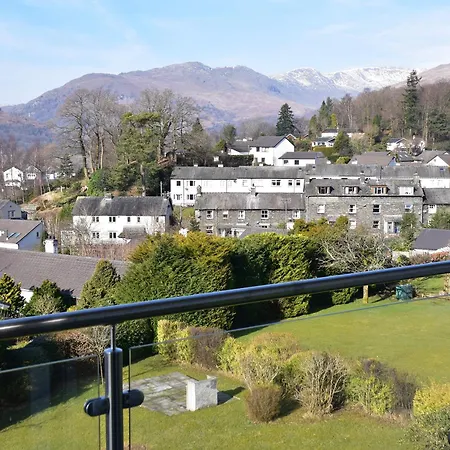 Badgers Rake 12 Squirrels Nest