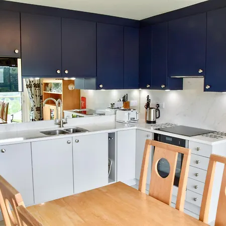 Badgers Rake 12 Squirrels Nest